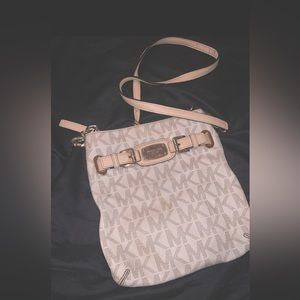 Michael Kors Vanilla Large Hamilton Crossbody Bag